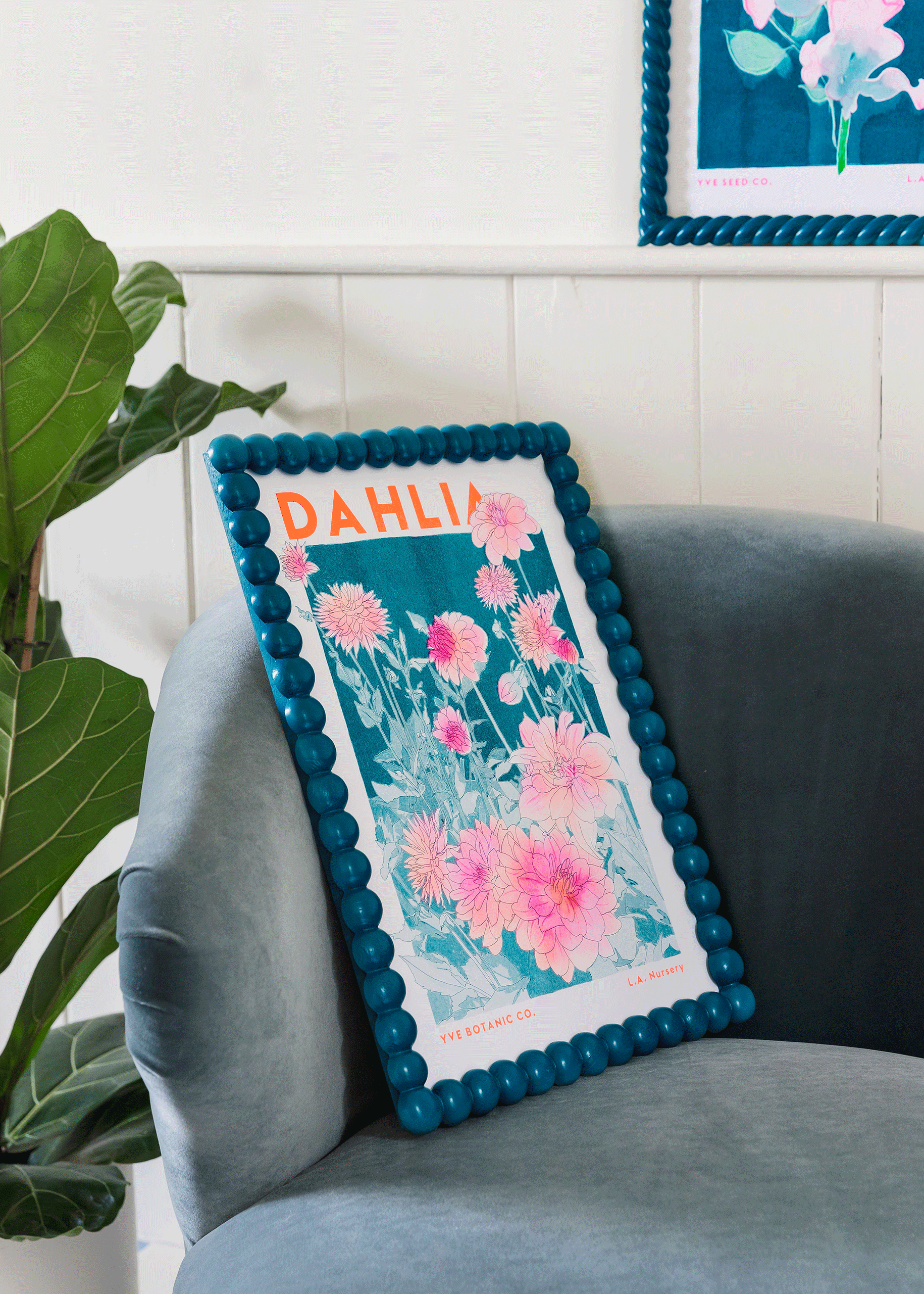 dahlia print in bobbin frame